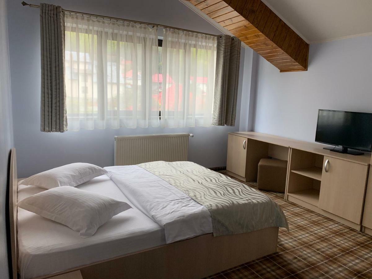 Vila Curcubeu Hotel Buşteni Zewnętrze zdjęcie