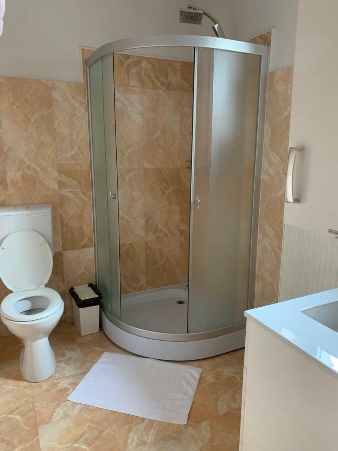 Vila Curcubeu Hotel Buşteni Zewnętrze zdjęcie