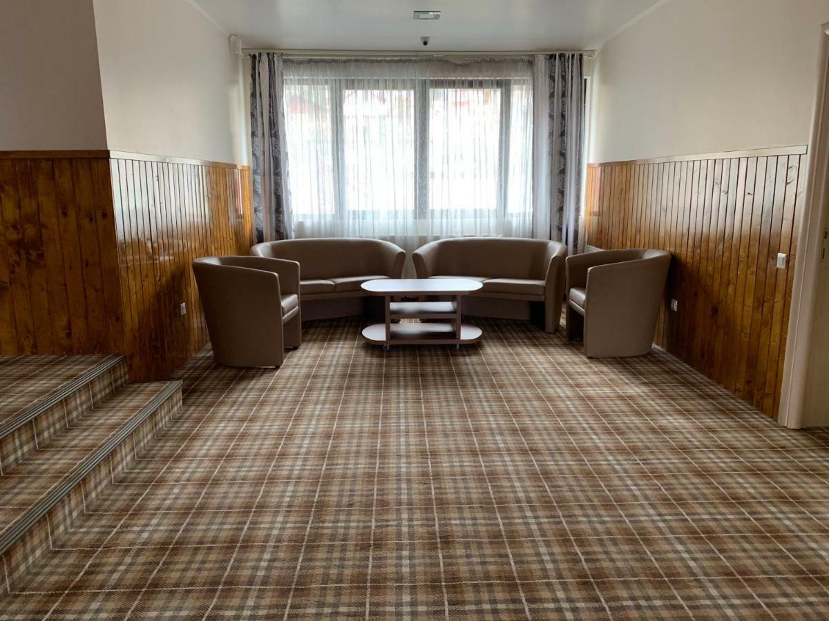 Vila Curcubeu Hotel Buşteni Zewnętrze zdjęcie
